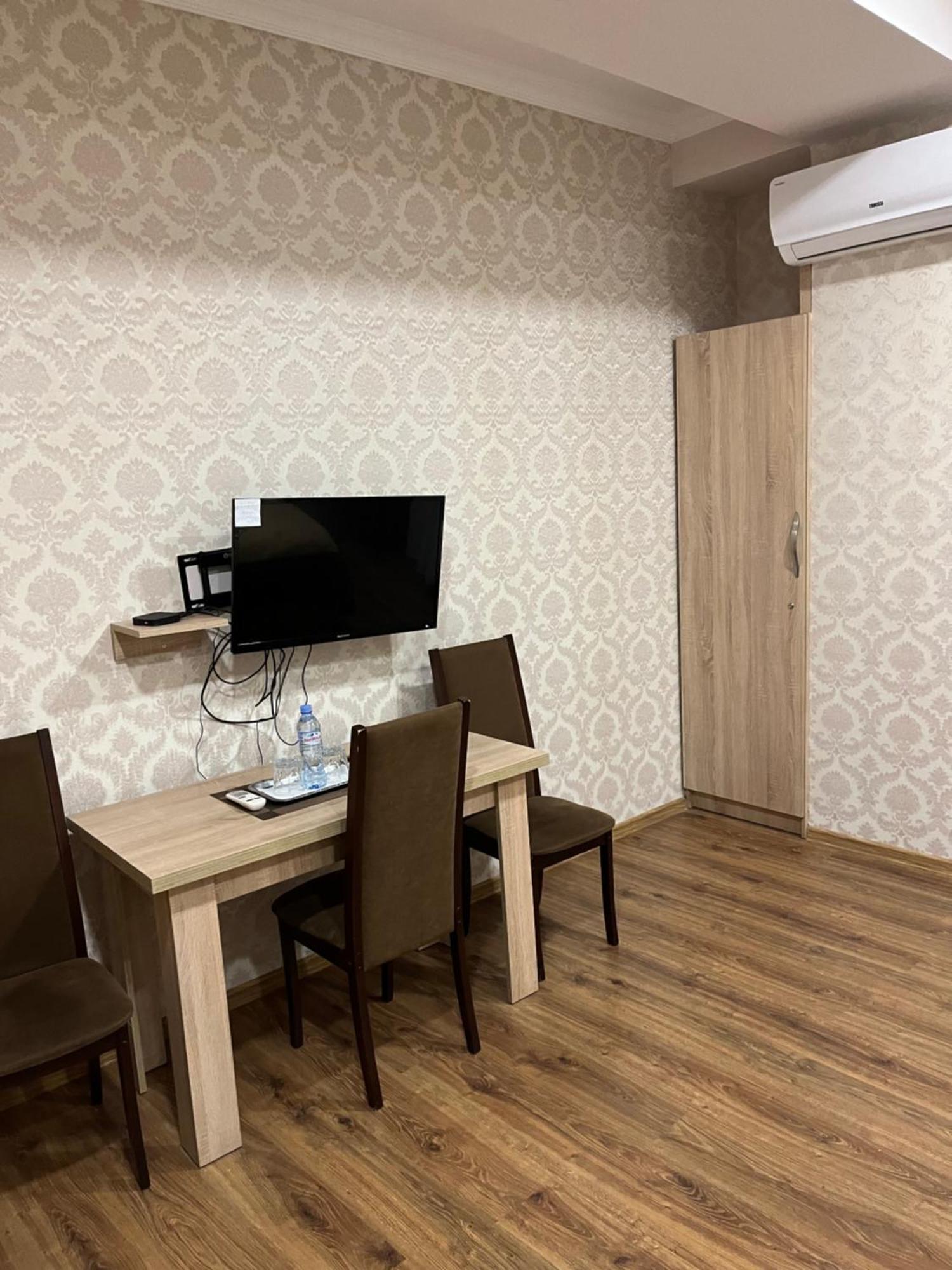Apart Hotel Vera Tbilisi Luaran gambar